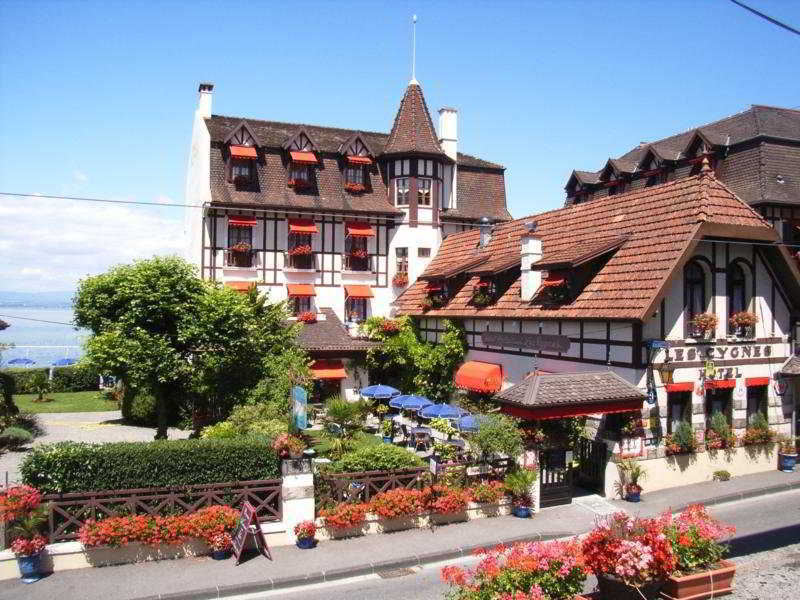 Hotel Les Cygnes Évian-les-Bains Zewnętrze zdjęcie