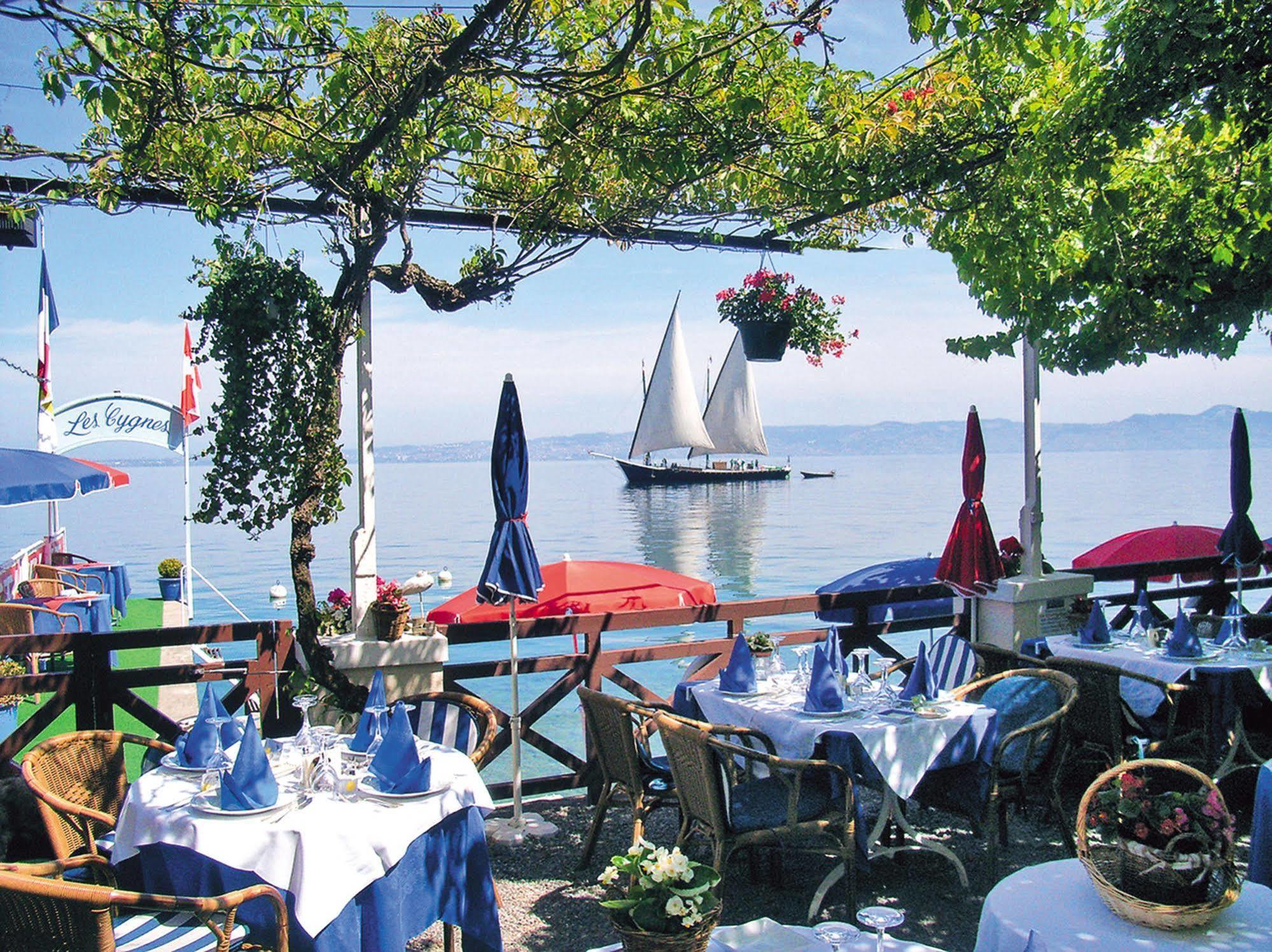 Hotel Les Cygnes Évian-les-Bains Zewnętrze zdjęcie