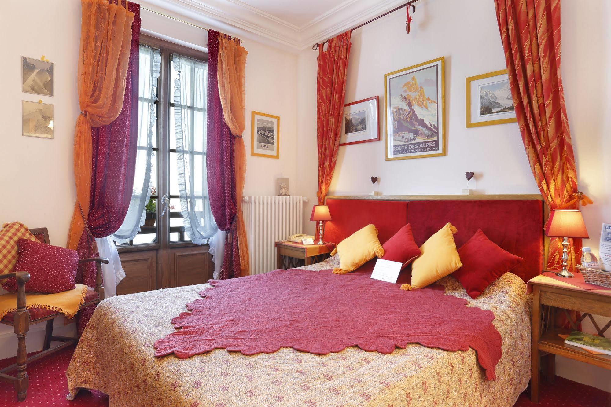 Hotel Les Cygnes Évian-les-Bains Zewnętrze zdjęcie