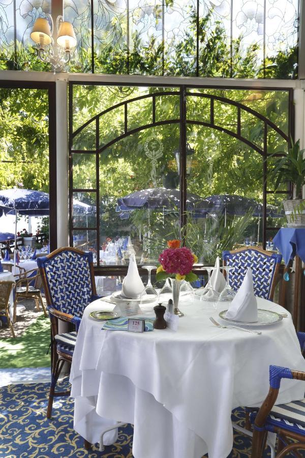 Hotel Les Cygnes Évian-les-Bains Zewnętrze zdjęcie